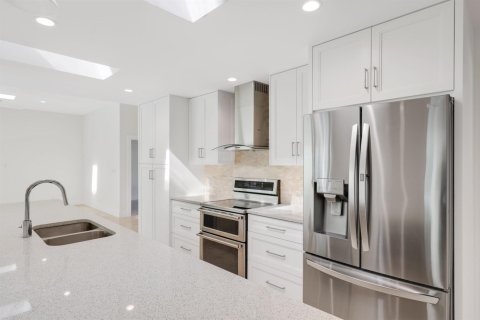 Villa ou maison à vendre à Lantana, Floride: 3 chambres, 268.12 m2 № 2173497 - photo 19
