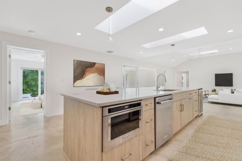 Villa ou maison à vendre à Lantana, Floride: 3 chambres, 268.12 m2 № 2173497 - photo 22