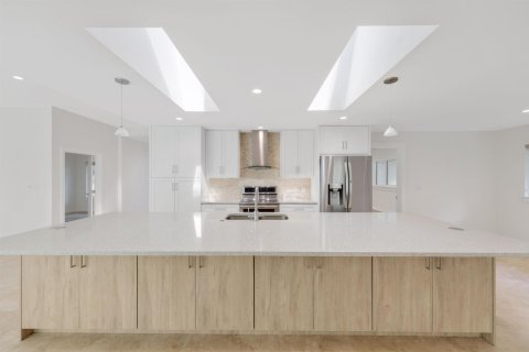 Villa ou maison à vendre à Lantana, Floride: 3 chambres, 268.12 m2 № 2173497 - photo 12
