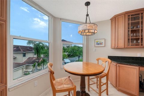 Copropriété à vendre à Sarasota, Floride: 3 chambres, 201.13 m2 № 2152208 - photo 10
