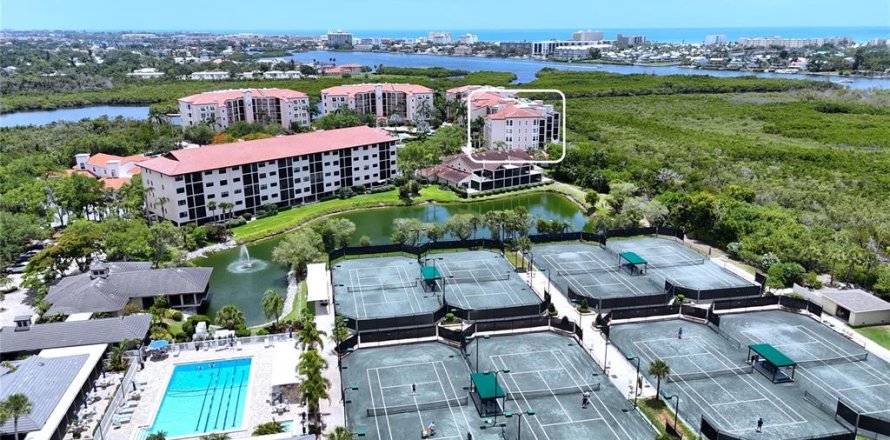 Condo à Sarasota, Floride, 3 chambres  № 2152208