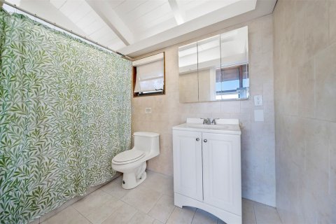 Casa en venta en Fort Lauderdale, Florida, 4 dormitorios, 249.44 m2 № 1076754 - foto 1