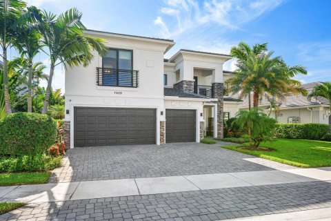 House in Boca Raton, Florida 5 bedrooms, 438.13 sq.m. № 2251554 - photo 4