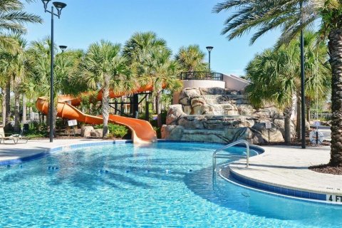 Townhouse in Davenport, Florida 5 bedrooms, 211.91 sq.m. № 1514169 - photo 4