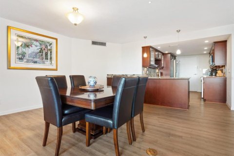 Condo in Sarasota, Florida, 3 bedrooms  № 1570378 - photo 11