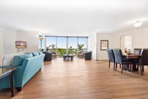 Condo in Sarasota, Florida, 3 bedrooms  № 1570378 - photo 3