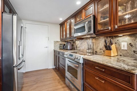 Condo in Sarasota, Florida, 3 bedrooms  № 1570378 - photo 14