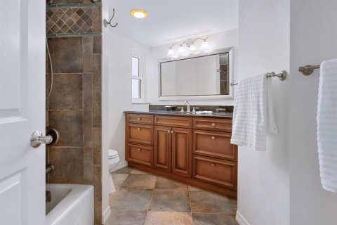 Condo in Sarasota, Florida, 3 bedrooms  № 1570378 - photo 24