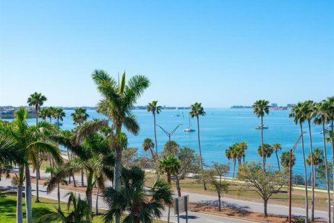 Condo in Sarasota, Florida, 3 bedrooms  № 1570378 - photo 7