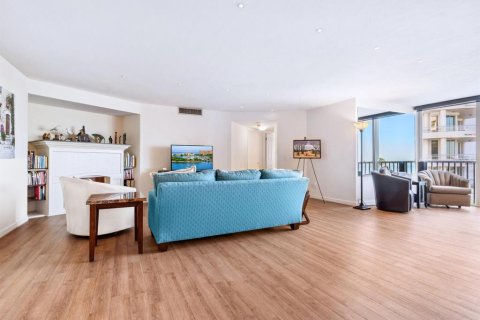 Condo in Sarasota, Florida, 3 bedrooms  № 1570378 - photo 8