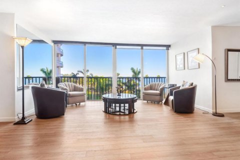Condo in Sarasota, Florida, 3 bedrooms  № 1570378 - photo 4