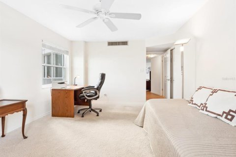 Condo in Sarasota, Florida, 3 bedrooms  № 1570378 - photo 27