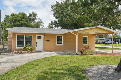 Casa en venta en Pinellas Park, Florida, 3 dormitorios, 111.85 m2 № 1816563 - foto 2