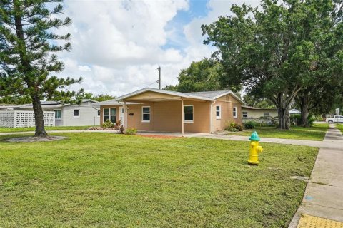 Casa en venta en Pinellas Park, Florida, 3 dormitorios, 111.85 m2 № 1816563 - foto 4