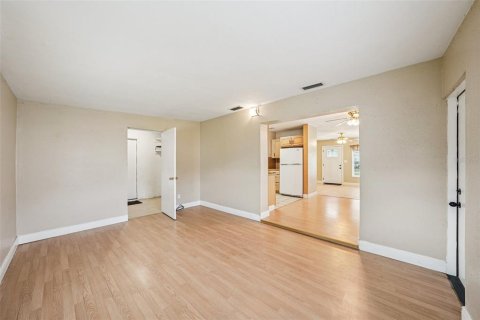 Casa en venta en Pinellas Park, Florida, 3 dormitorios, 111.85 m2 № 1816563 - foto 29