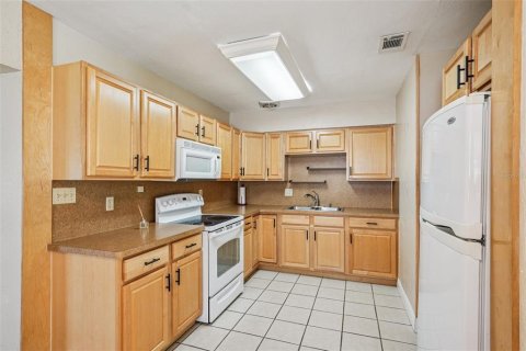 Casa en venta en Pinellas Park, Florida, 3 dormitorios, 111.85 m2 № 1816563 - foto 16