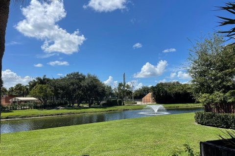 Condominio en venta en West Palm Beach, Florida, 2 dormitorios, 114.83 m2 № 1958717 - foto 9