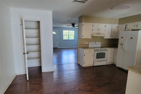 Villa ou maison à vendre à Deltona, Floride: 3 chambres, 157.38 m2 № 2217886 - photo 5
