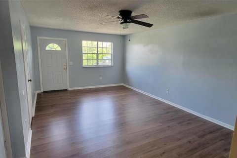 Villa ou maison à vendre à Deltona, Floride: 3 chambres, 157.38 m2 № 2217886 - photo 8