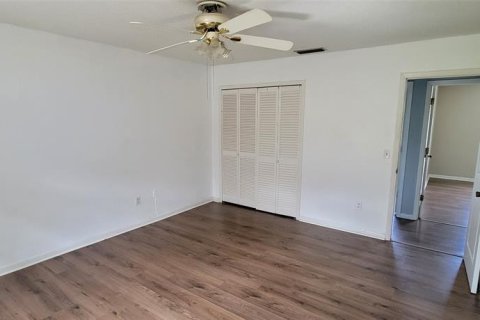 Villa ou maison à vendre à Deltona, Floride: 3 chambres, 157.38 m2 № 2217886 - photo 14