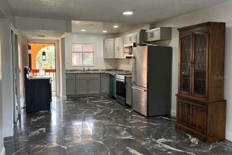 Condo in Orlando, Florida, 2 bedrooms  № 1732502 - photo 5