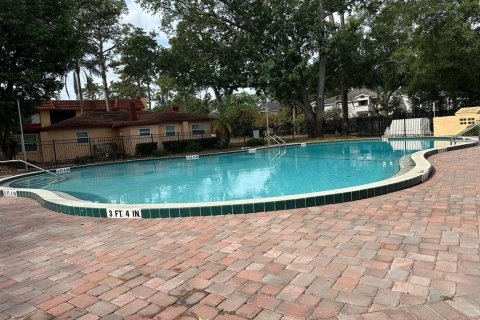 Condo in Orlando, Florida, 2 bedrooms  № 1732502 - photo 16