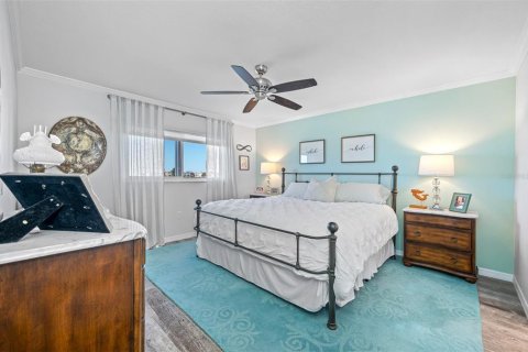 Condo in Port Richey, Florida, 2 bedrooms  № 2348317 - photo 18