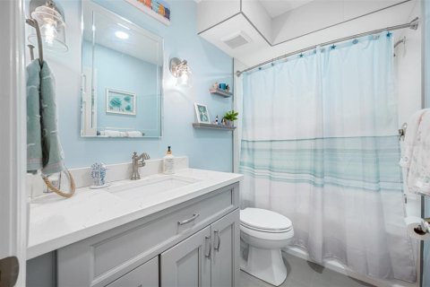 Condo in Port Richey, Florida, 2 bedrooms  № 2348317 - photo 24
