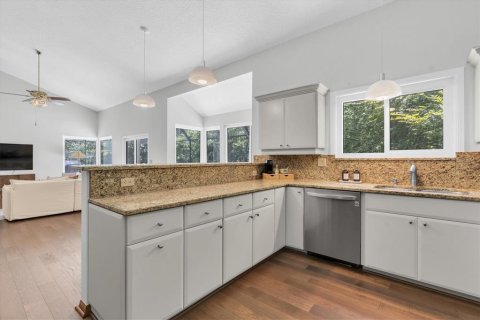 House in Palm Harbor, Florida 4 bedrooms, 224.27 sq.m. № 1842989 - photo 14