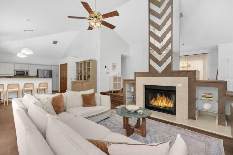 House in Palm Harbor, Florida 4 bedrooms, 224.27 sq.m. № 1842989 - photo 7