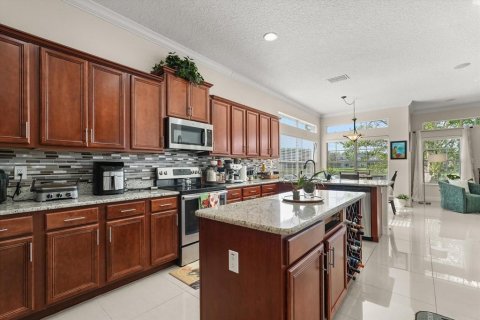 House in Orlando, Florida 4 bedrooms, 303.98 sq.m. № 1760054 - photo 10