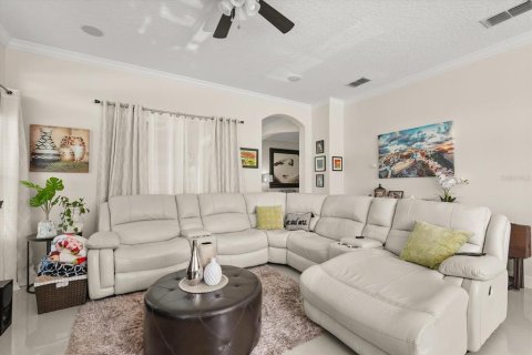 House in Orlando, Florida 4 bedrooms, 303.98 sq.m. № 1760054 - photo 15
