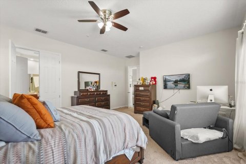 House in Orlando, Florida 4 bedrooms, 303.98 sq.m. № 1760054 - photo 28