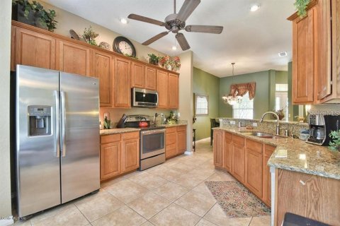 House in Ocala, Florida 3 bedrooms, 147.06 sq.m. № 1856275 - photo 9