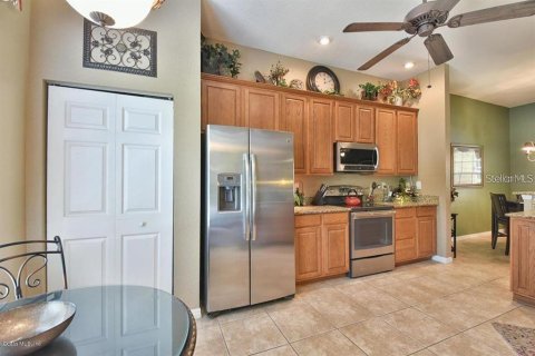 House in Ocala, Florida 3 bedrooms, 147.06 sq.m. № 1856275 - photo 11