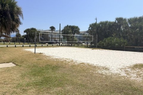 Villa ou maison à louer à New Smyrna Beach, Floride: 2 chambres, 83.61 m2 № 2098930 - photo 15
