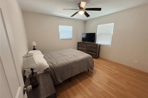 Villa ou maison à louer à New Smyrna Beach, Floride: 2 chambres, 83.61 m2 № 2098930 - photo 4