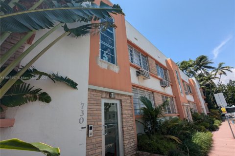 Condominio en venta en Miami Beach, Florida, 46.45 m2 № 1692150 - foto 16