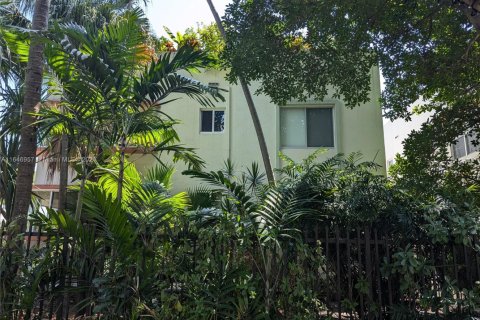 Condominio en venta en Miami Beach, Florida, 46.45 m2 № 1692150 - foto 17