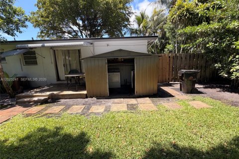 Casa en alquiler en Fort Lauderdale, Florida, 2 dormitorios, 109.16 m2 № 2077571 - foto 12