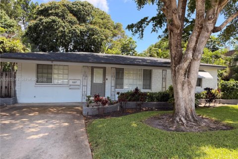 Casa en Fort Lauderdale, Florida 2 dormitorios, 109.16 m2 № 2077571