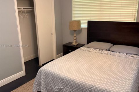 Casa en alquiler en Fort Lauderdale, Florida, 2 dormitorios, 109.16 m2 № 2077571 - foto 7