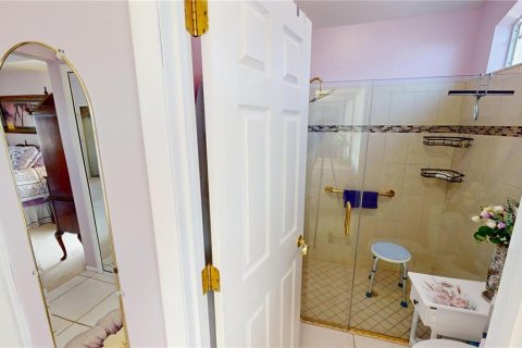 House in Punta Gorda, Florida 3 bedrooms, 155.7 sq.m. № 2166380 - photo 18