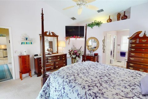 House in Punta Gorda, Florida 3 bedrooms, 155.7 sq.m. № 2166380 - photo 15