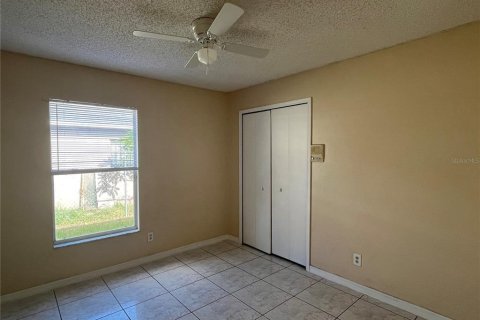 Casa en alquiler en Kissimmee, Florida, 4 dormitorios, 132.94 m2 № 1910666 - foto 9