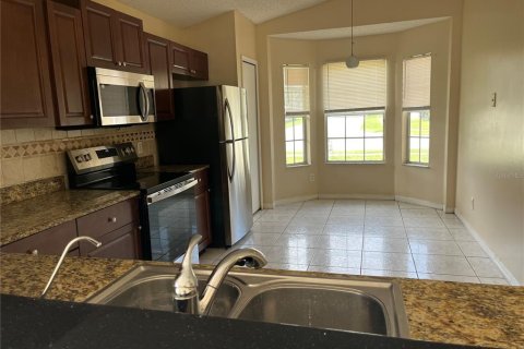 Casa en alquiler en Kissimmee, Florida, 4 dormitorios, 132.94 m2 № 1910666 - foto 5