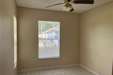 Casa en alquiler en Kissimmee, Florida, 4 dormitorios, 132.94 m2 № 1910666 - foto 15