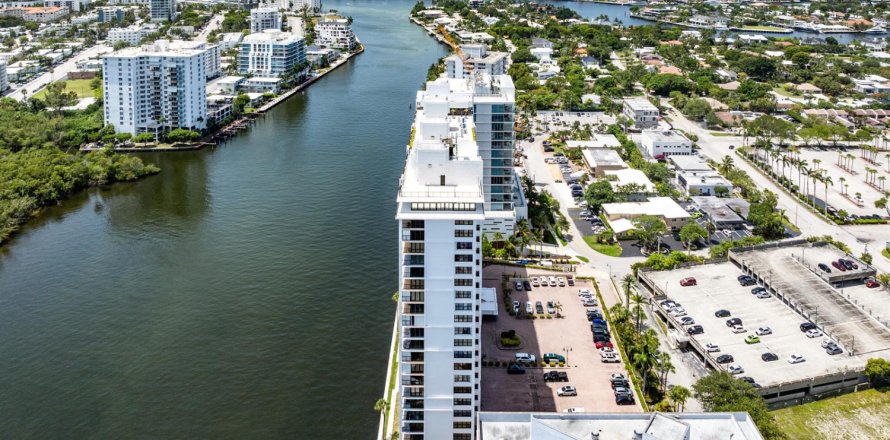 Condo à Fort Lauderdale, Floride, 2 chambres  № 2247186