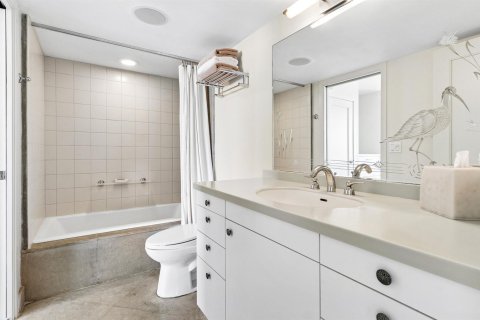 Copropriété à vendre à Fort Lauderdale, Floride: 2 chambres, 150.5 m2 № 2247186 - photo 12