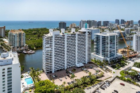 Copropriété à vendre à Fort Lauderdale, Floride: 2 chambres, 150.5 m2 № 2247186 - photo 27